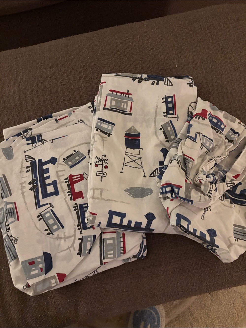Pottery barn kids train sheet set